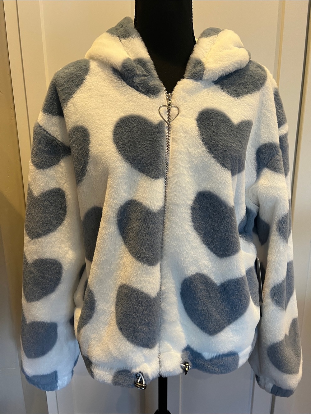 NWT Free Haven Blue White Heart Fluffy Faux Fur Full Zip Hooded Jacket Small